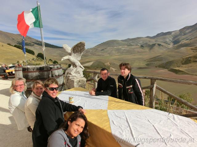 castelluccio_001.jpg