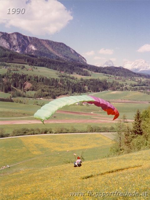 1990_10.jpg