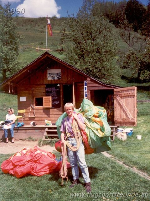 1990_12.jpg