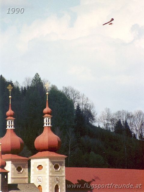 1990_16.jpg